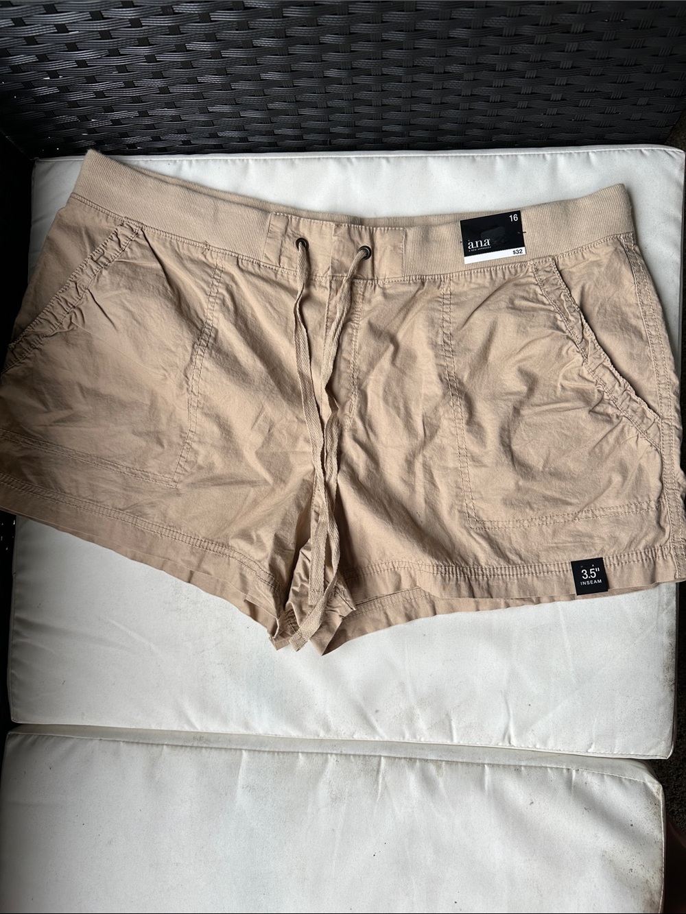 a.n.a Light Beige Drawstring Women’s Athletic Shorts